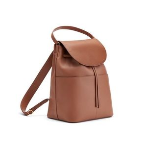 Women's Large Leather Backpack in Caramel | Pebbled Leather by Cuyana